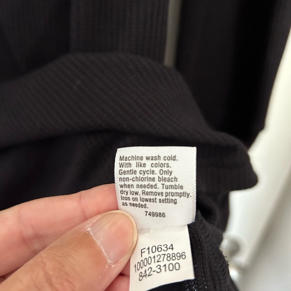 Top - Picture 3 of 4